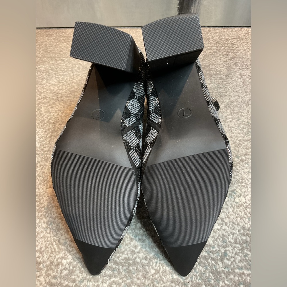 Wild Pair Ingridd Black & White Checkered Rhinestone Booties - Size 7 (NIB) - Picture 14 of 16